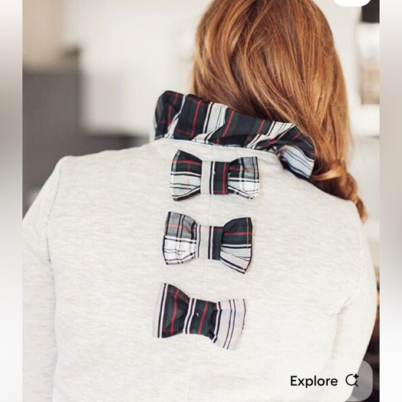 Elizabeth Willson designs Plaid Jacqueline Ruffle Sweatshirt XS preppy bow fall - Picture 2 of 5